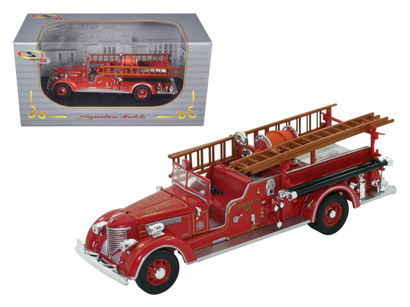 Signature Models 1939 Packard Fire Engine Truck Red 1/32 Diecast Model by Signature Models