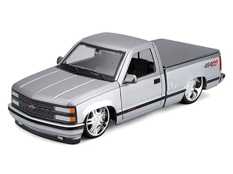 Maisto 1993 Chevrolet 454 SS Pickup Truck Silver Metallic and Gray "Lowriders" "Maisto Design" Series 1/24 Diecast Model Car by Maisto