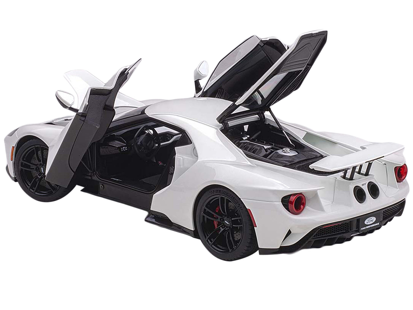 Autoart 2017 Ford GT Frozen White 1/18 Model Car by Autoart