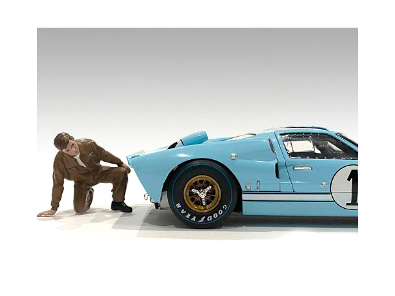 American Diorama "Race Day 1" Figurine IV for 1/18 Scale Models by American Diorama