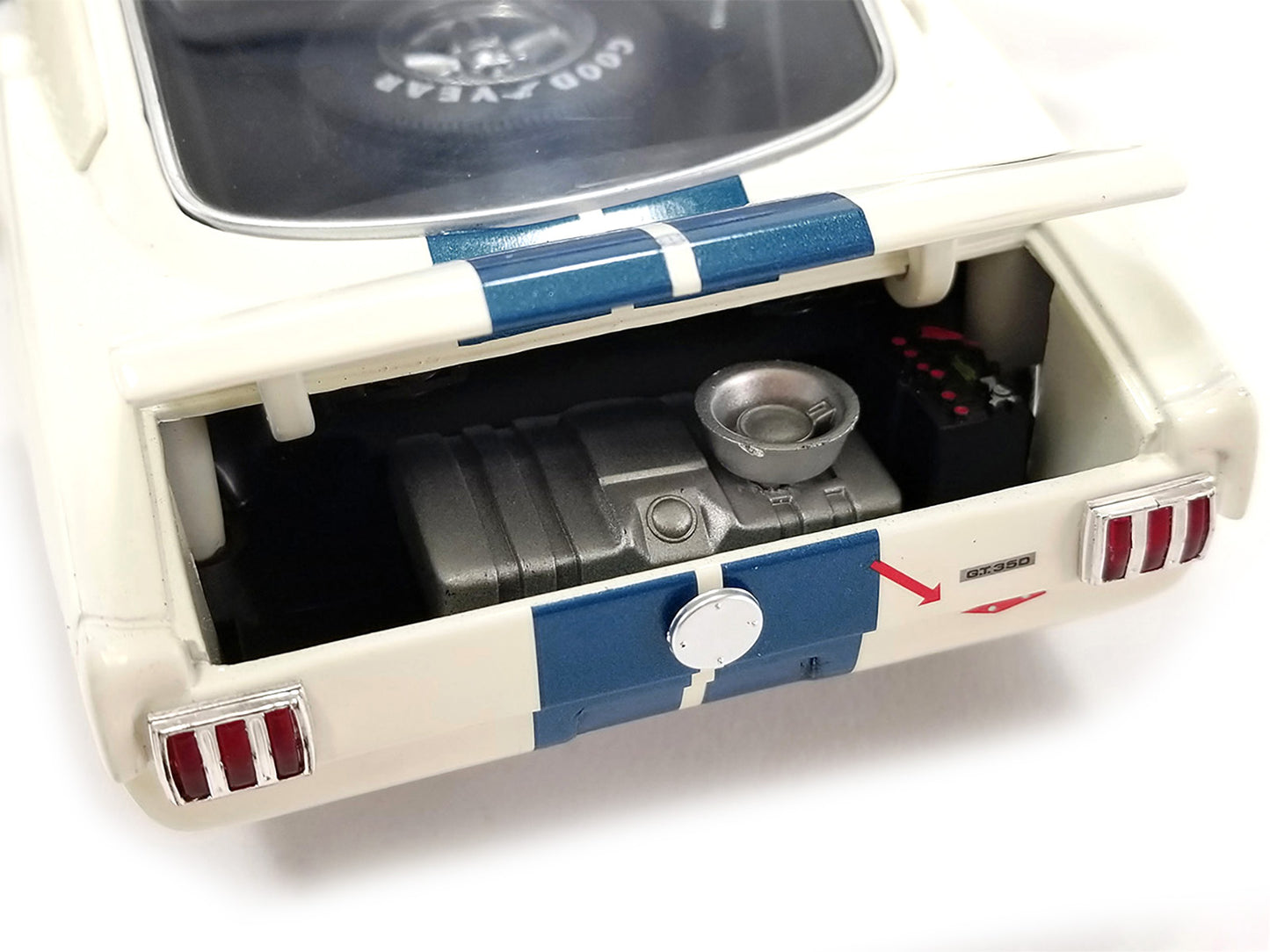 Acme 1965 Shelby GT 350R #7 "Stirling Moss" White with Blue Stripes Limited Edition to 516 pieces Worldwide 1/18 Diecast Model Car by ACME