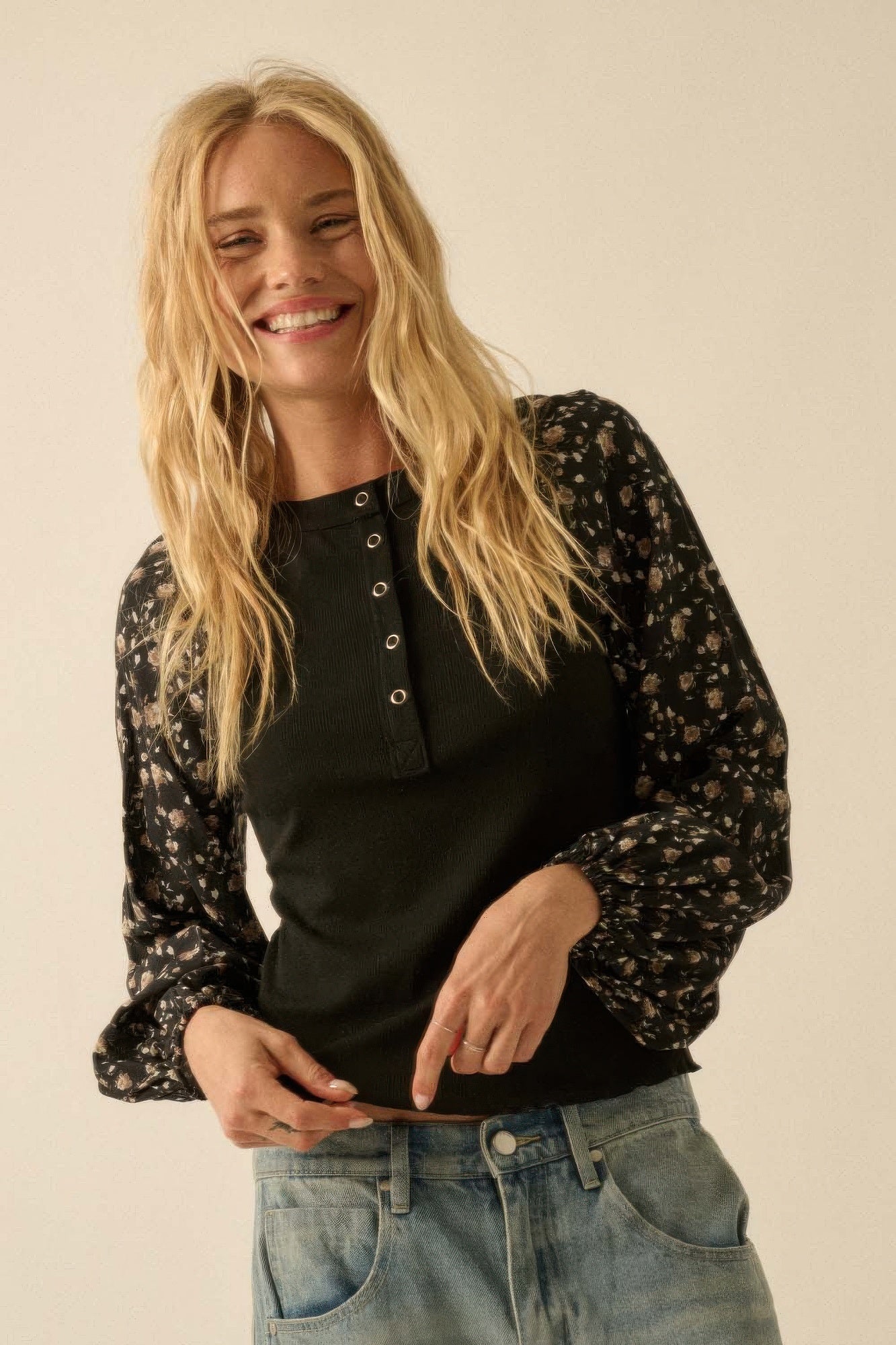 Rib-knit And Floral Bubble-sleeve Henley Top