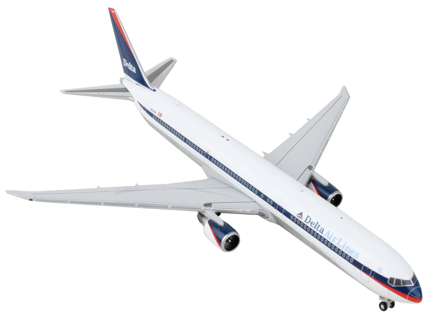 GeminiJets Boeing 767-400ER Commercial Aircraft "Delta Airlines - Interim Livery" White with Blue Stripes 1/400 Diecast Model Airplane by GeminiJets