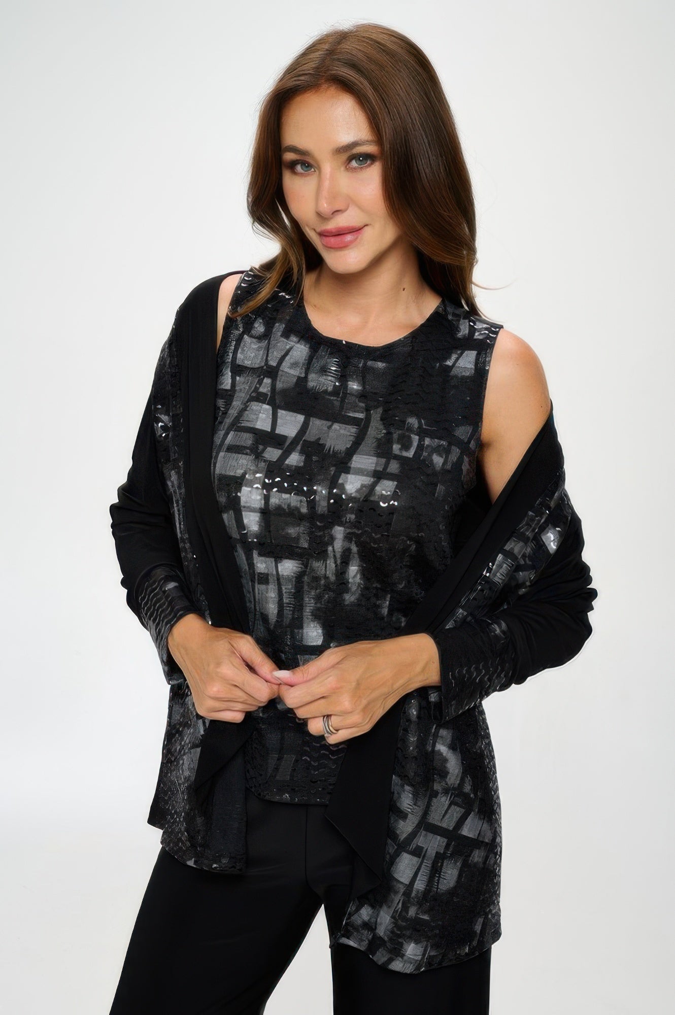 Plus Size Nylon Foil Contrast Tank Top