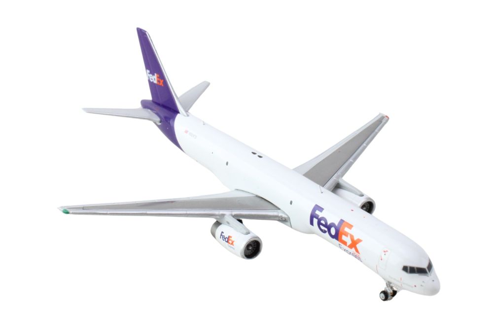GeminiJets Boeing 757-200F Commercial Aircraft "FedEx (Federal Express)" (N921FD) White with Purple Tail 1/400 Diecast Model Airplane by GeminiJets