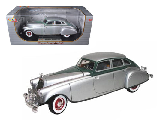 Signature Models 1933 Pierce Arrow Silver 1/18 Diecast Model Car by Signature Models