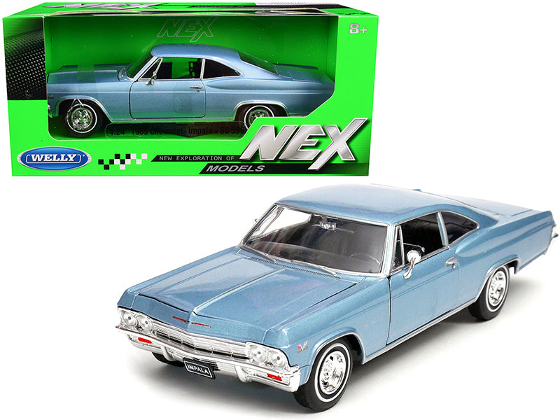 Welly 1965 Chevrolet Impala SS 396 Light Blue 1/24 Diecast Model Car by Welly