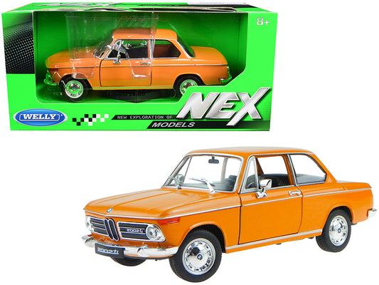 Welly BMW 2002ti Orange 1/24 Diecast Model Car by Welly