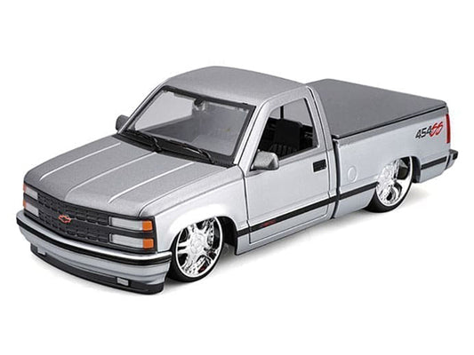 Maisto 1993 Chevrolet 454 SS Pickup Truck Silver Metallic and Gray "Lowriders" "Maisto Design" Series 1/24 Diecast Model Car by Maisto