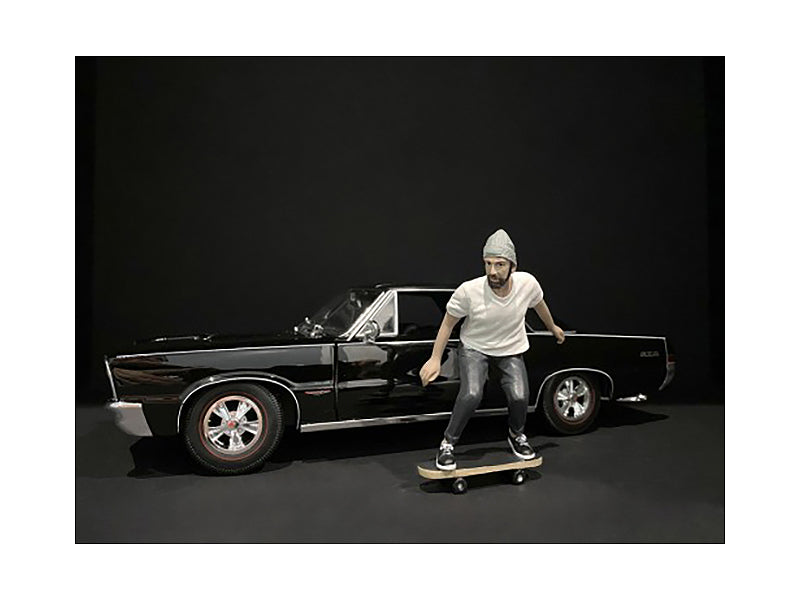 American Diorama Skateboarder Figurine II for 1/24 Scale Models by American Diorama