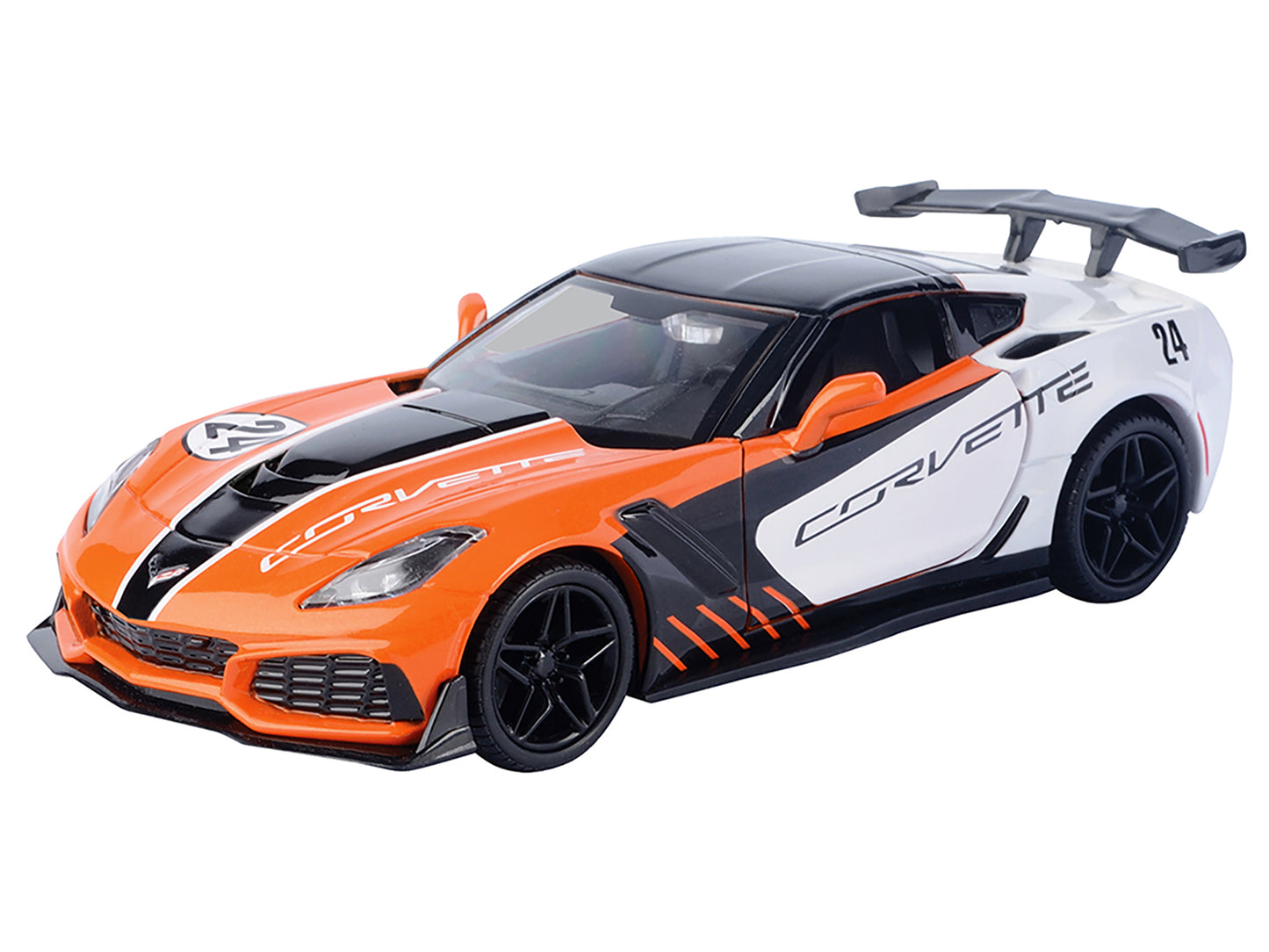 Motormax 2019 Chevrolet Corvette ZR1 #24 Orange and White with Black Graphics "GT Racing" Series 1/24 Diecast Model Car by Motormax