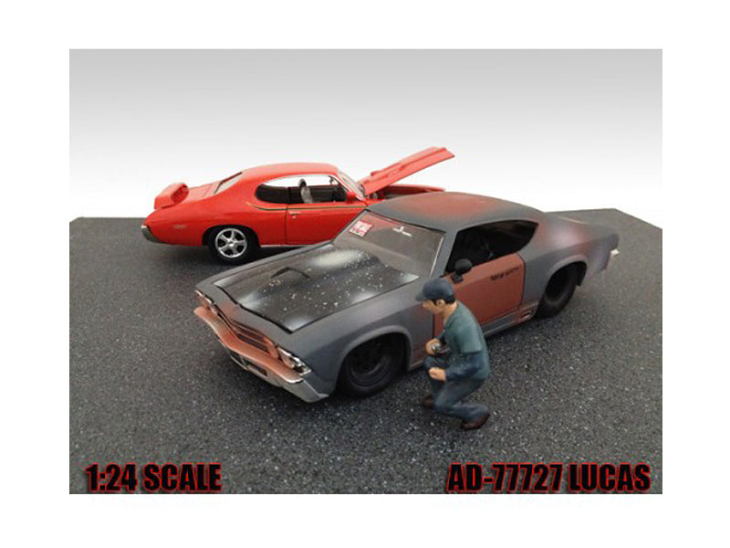 American Diorama Mechanic Lucas Figure For 1:24 Diecast Model Cars by American Diorama