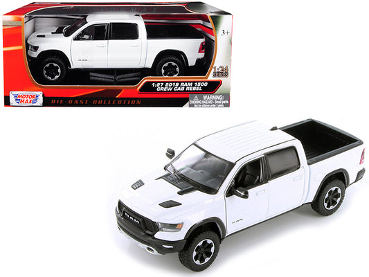 Motormax 2019 RAM 1500 Rebel Crew Cab Pickup Truck White 1/24-1/27 Diecast Model Car by Motormax