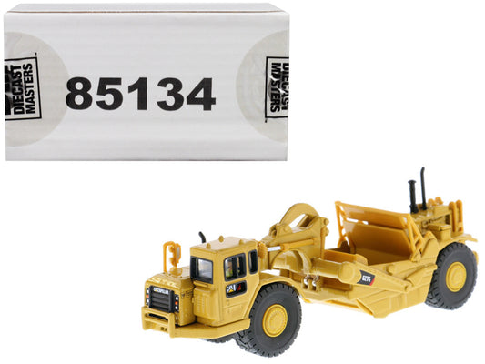 Diecast Masters CAT Caterpillar 627G Wheeled Scraper Tractor with Operator "High Line" Series 1/87 (HO) Scale Diecast Model by Diecast Masters