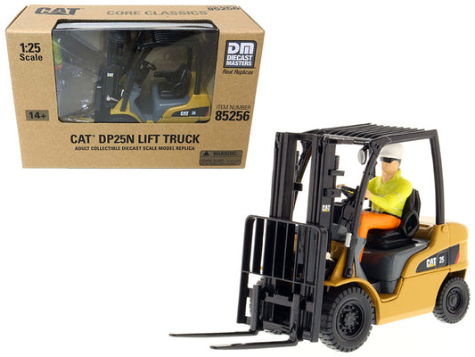 Diecast Masters CAT Caterpillar DP25N DP/GP15-35N Range Lift Truck with Operator "Core Classics Series" 1/25 Diecast Model by Diecast Masters