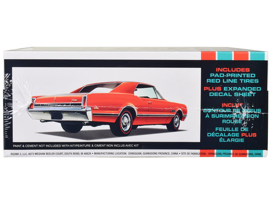 AMT Skill 2 Model Kit 1966 Oldsmobile 442 W-30 Hardtop 1/25 Scale Model by AMT