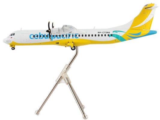 GeminiJets ATR 72-600 Commercial Aircraft "Cebu Pacific" White and Yellow "Gemini 200" Series 1/200 Diecast Model Airplane by GeminiJets