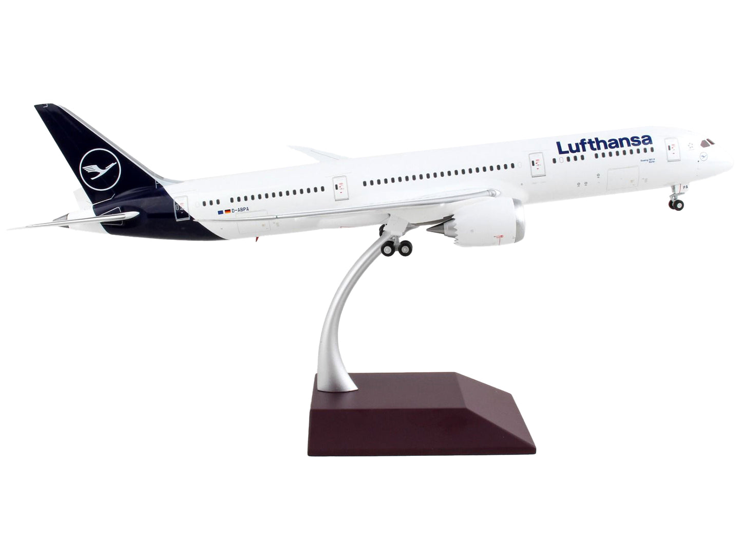 GeminiJets Boeing 787-9 Commercial Aircraft "Lufthansa" White with Blue Tail "Gemini 200" Series 1/200 Diecast Model Airplane by GeminiJets