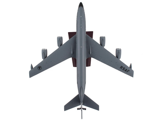 GeminiJets Boeing KC-135R Stratotanker Tanker Aircraft "Republic of Singapore Air Force" Gray "Gemini 200" Series 1/200 Diecast Model Airplane by GeminiJets
