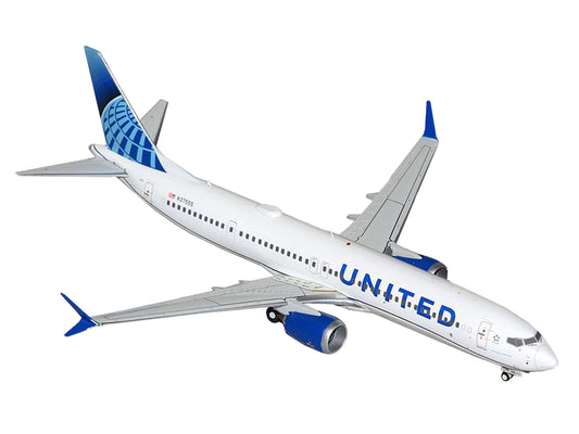 GeminiJets Boeing 737 MAX 9 Commercial Aircraft "United Airlines" (N37555) White with Blue Tail "Gemini 200" Series 1/200 Diecast Model Airplane by GeminiJets