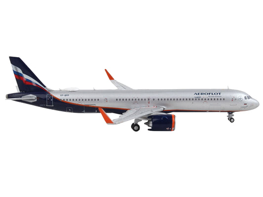 GeminiJets Airbus A321neo Commercial Aircraft "Aeroflot" Silver Metallic with Dark Blue Tail 1/400 Diecast Model Airplane by GeminiJets