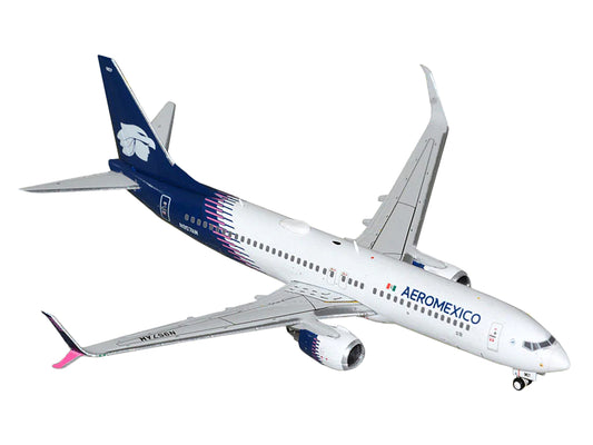 GeminiJets Boeing 737-800 Commercial Aircraft "Aeromexico" (N957AM) White with Blue Tail 1/400 Diecast Model Airplane by GeminiJets