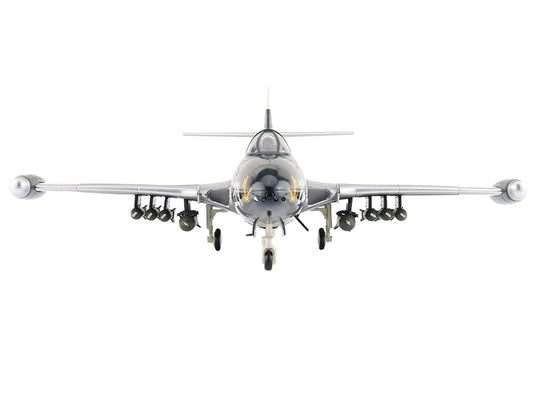 Hobby Master Grumman F9F-5 Panther Aircraft "VF-192 Golden Dragon USS Oriskany" United States Navy "Air Power Series" 1/48 Diecast Model by Hobby Master